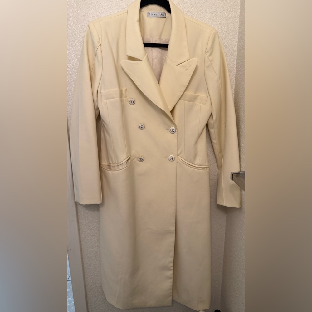 Chic Cream Double-Breasted Women's Trench Coat